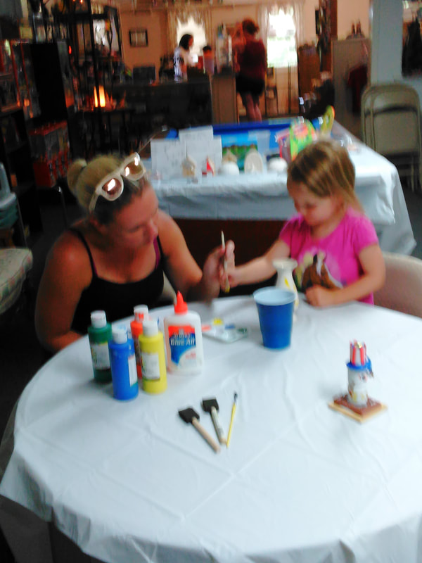 mom and daughter crafts